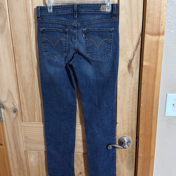 Levi’s The Original Jean.  Mid Rise Skinny - Picture 3 of 5